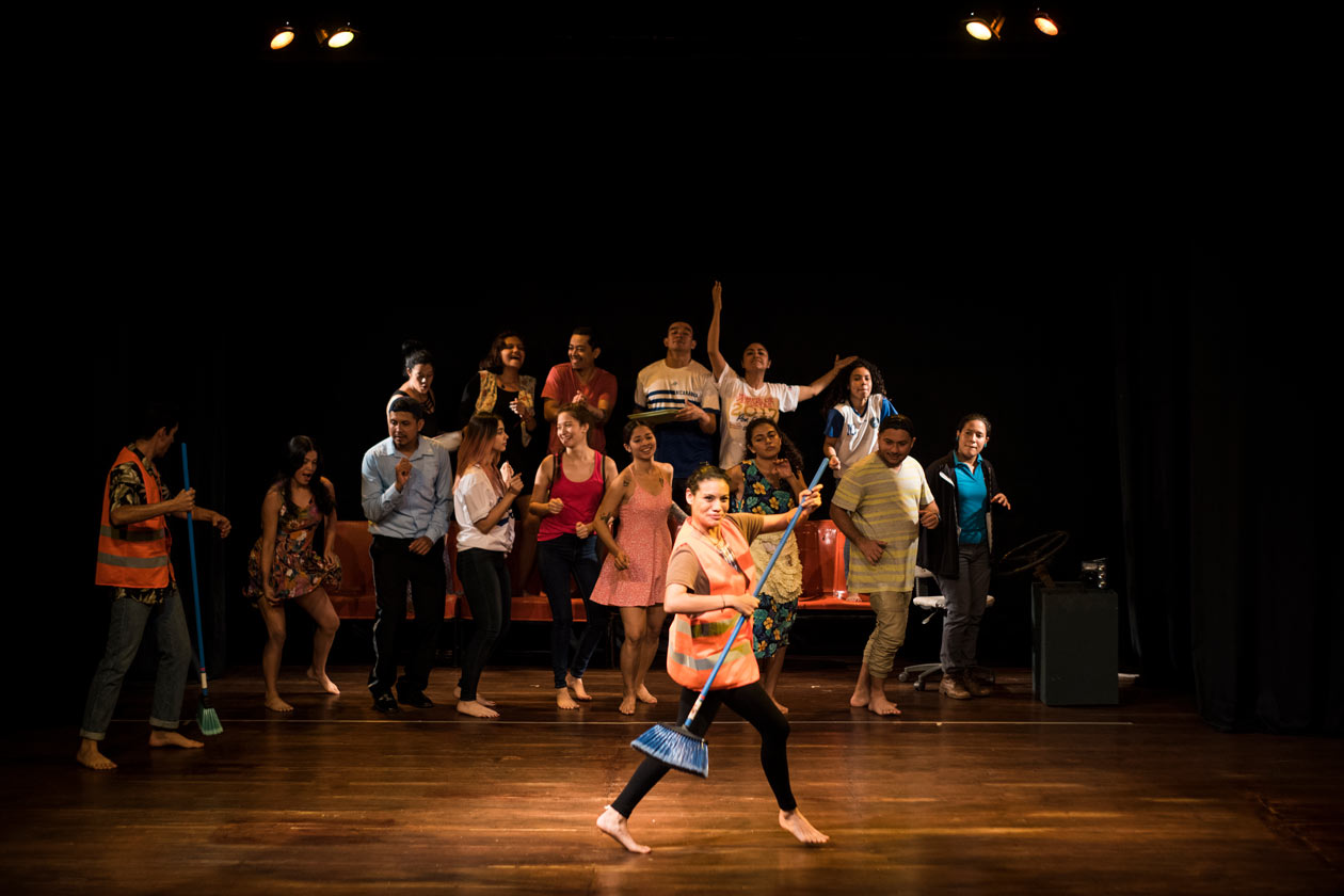 Justo Rufino Garay obra teatro